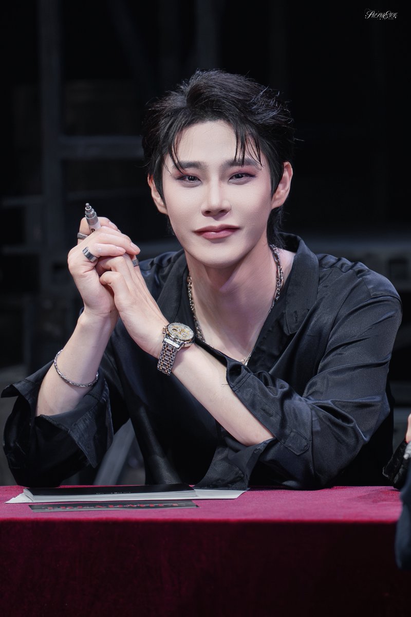 250920밤 #트레드밀 사인회 
#유태율 배우님