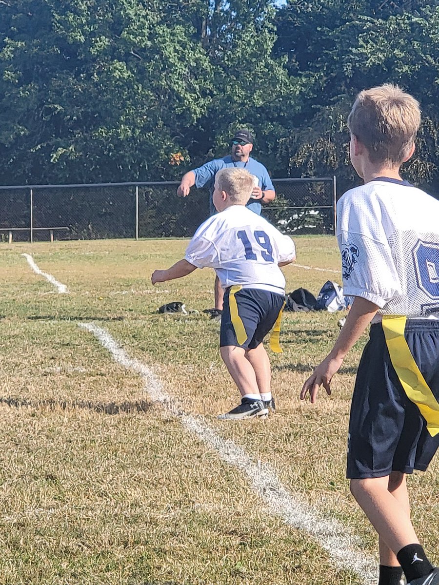 ClePicks's tweet photo. Saturday morning uncle life #TheBoysOfFall https://t.co/1CRwiN1rdU