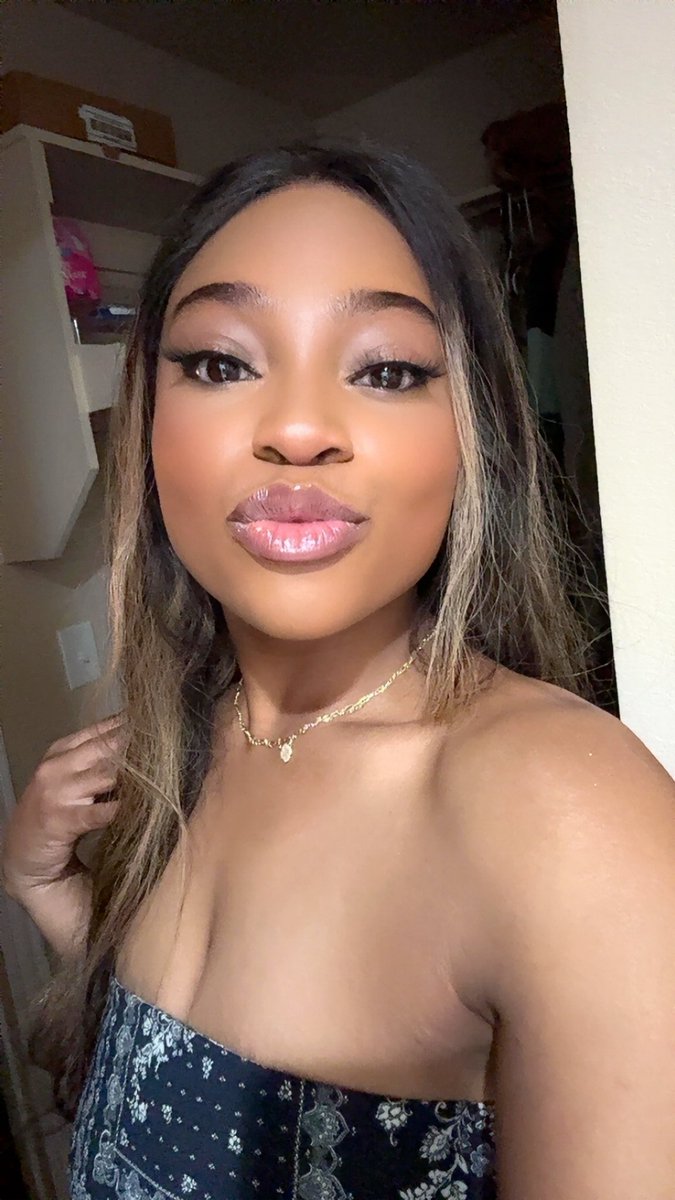 TuesdayBurrell's tweet image. 🫶🏾✨