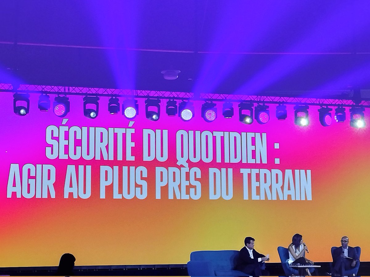 La sécurité au quotidien avec <a href="/drissaityoussef/">Driss AÏT YOUSSEF</a> et <a href="/manuelvallsfr/">Manuel Valls</a> à la réunion de rentrée de Renaissance