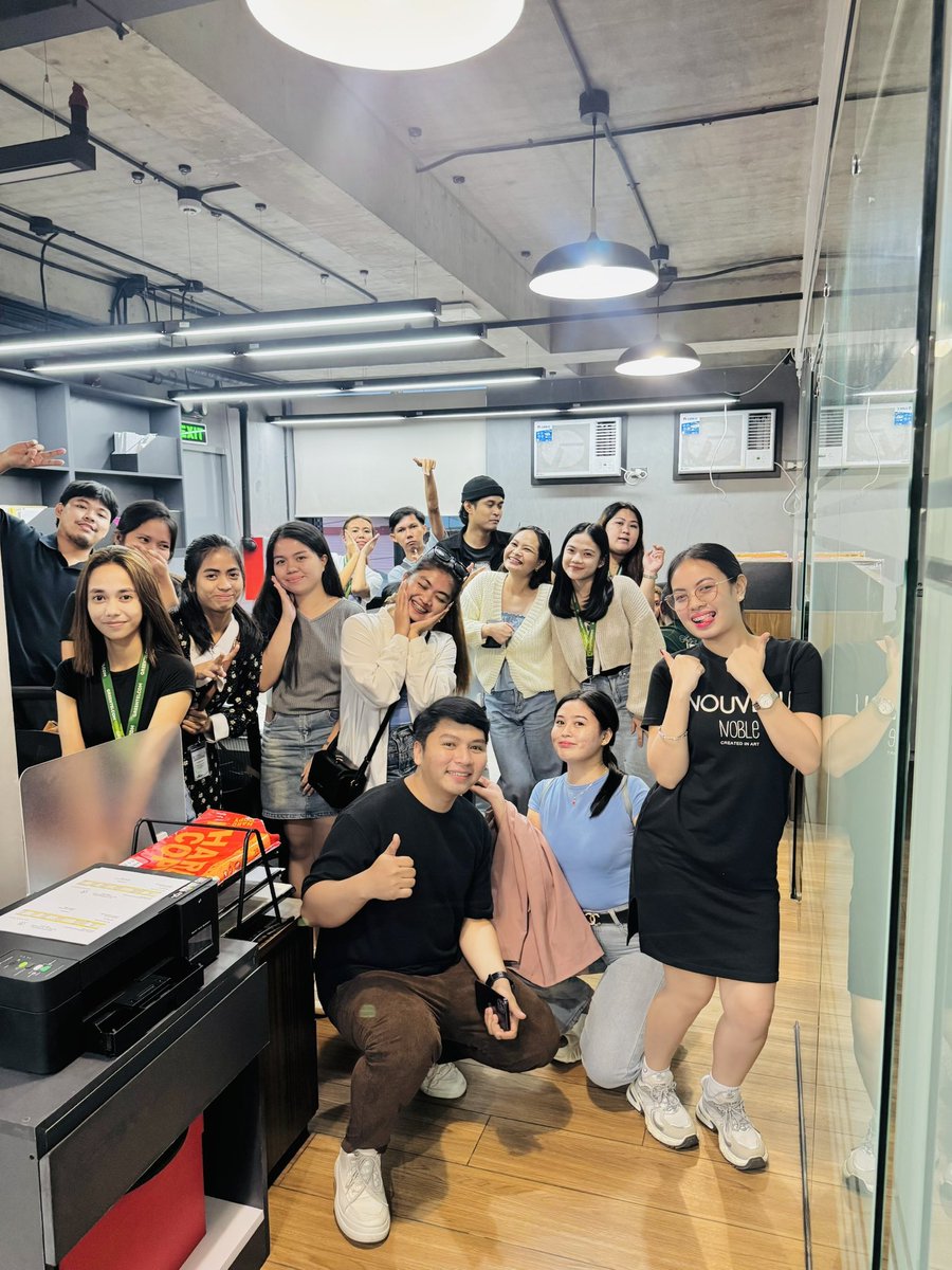 cristineejoy's tweet photo. HR x Finance ✨ https://t.co/8WWIvl6c3n