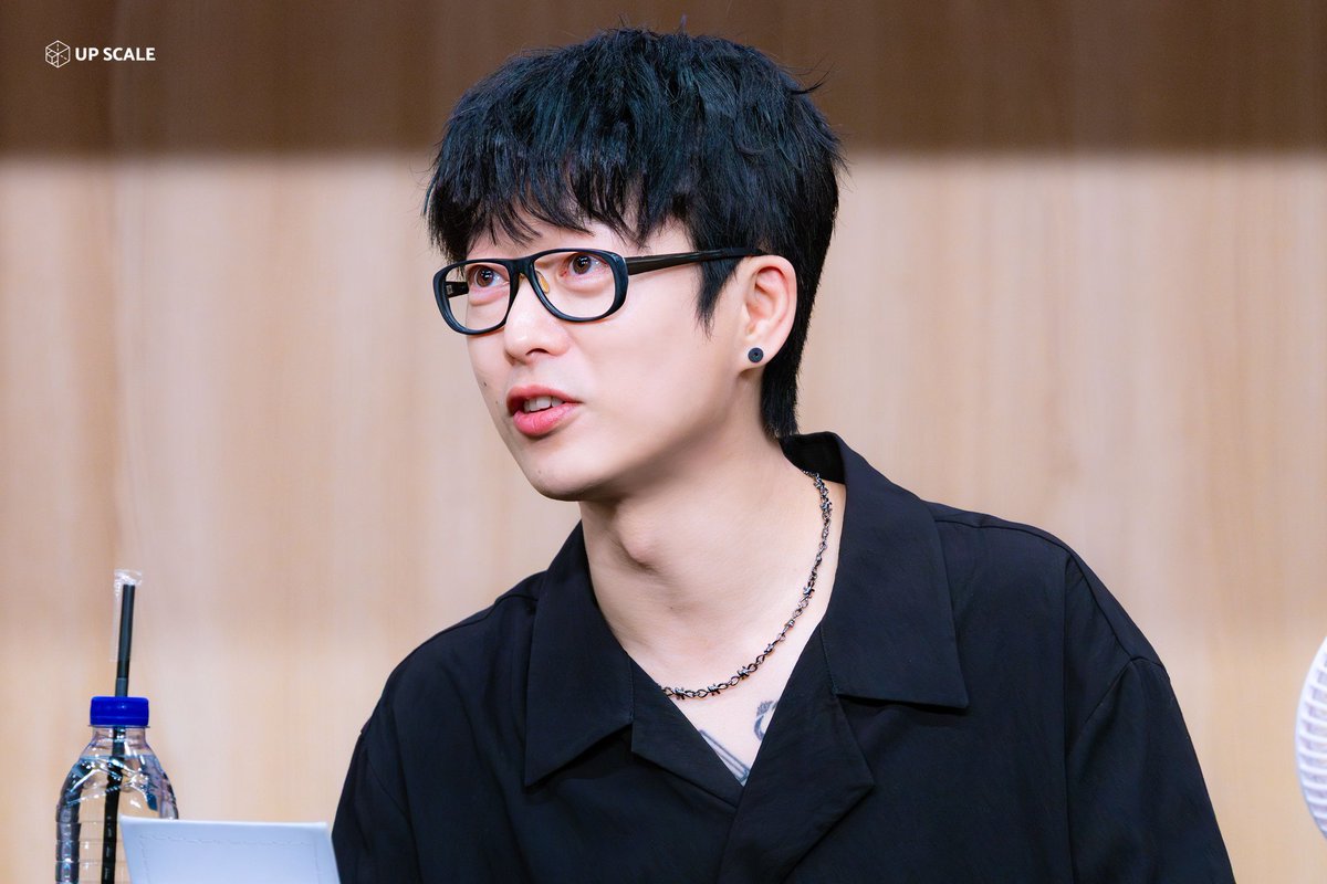 250920 3집 AURUM 팬사인회
#국카스텐 #하현우