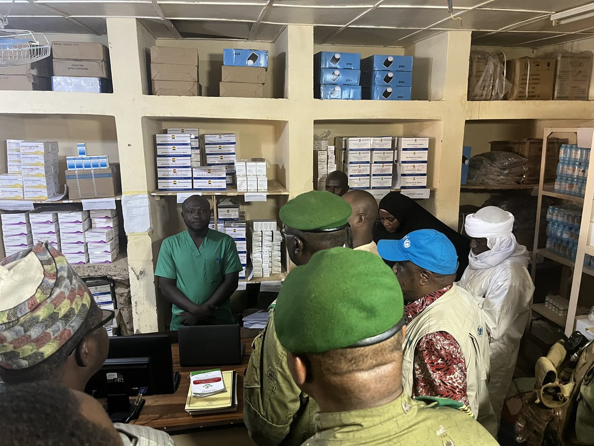 15–19 Sept, the Minister of Health Col. Maj. Garba Hakimi, with @UNFPANiger, @UNICEFNiger &amp; <a href="/WHO/">World Health Organization (WHO)</a> and other partners led a mission to #Tahoua
✅ Health facility visits
✅ SAMU launch
✅ Inauguration of rehabilitated centers
✅ Donations incl RH lifesaving commodities

 #Health4All