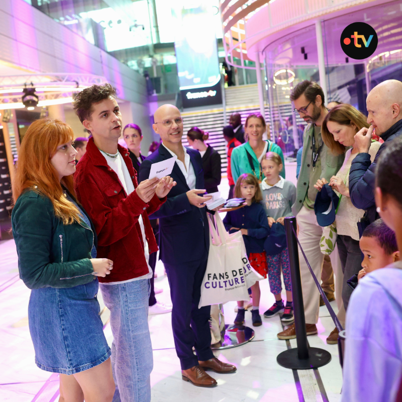 Francetele's tweet photo. 📺 👫 #JEP2025 | Ils ont répondu présents pour ce 1er jour !  

@samuelollivier, @melanietaravant, @JuliaMartinFR, @kessiwei, @tristanwaleckx… Ils étaient tous là pour vous rencontrer.
