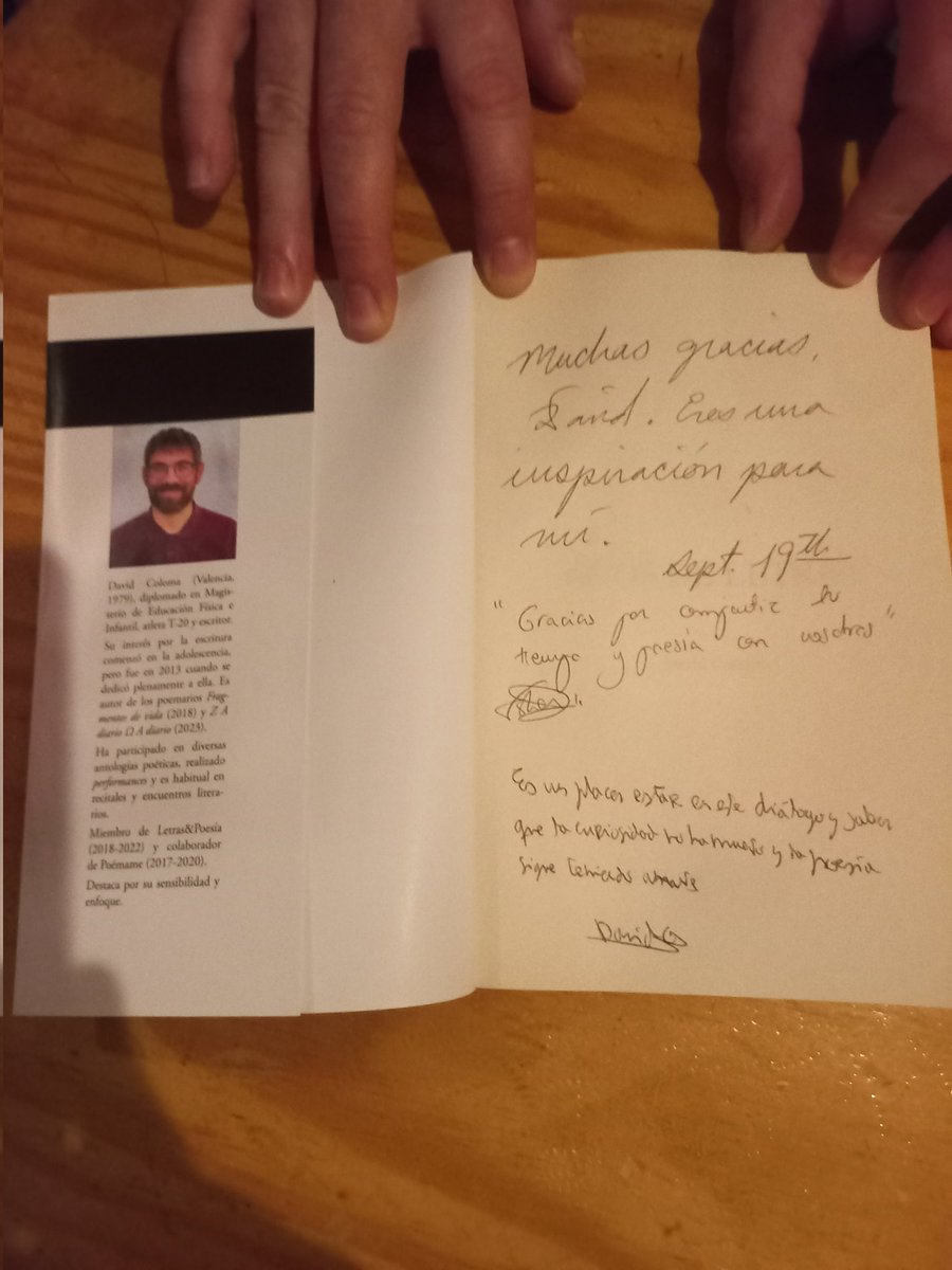 ✨ Ecos de letras llegó a Madrid.
Una tarde de versos, preguntas y voces compartidas en <a href="/aleatoriobar/">Aleatorio Bar</a> 🌿📖

Gracias a quienes multiplicaron los ecos conmigo.

#EcosDeLetras #Poesía #Madrid