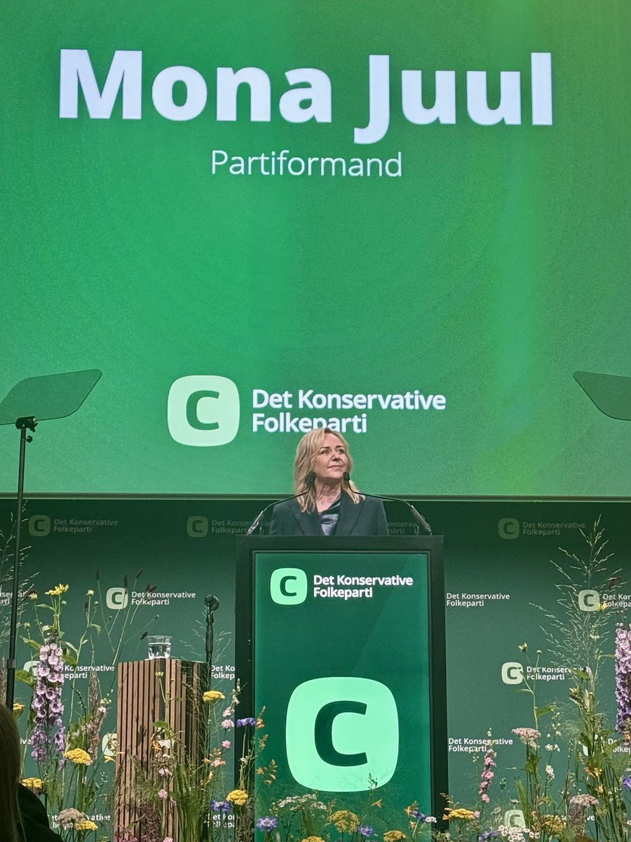 Stærk tale af <a href="/JuulMona/">Mona Juul</a> til <a href="/KonservativeDK/">Det Konservative Folkeparti</a> landsråd. I den virkelige verden er det godt med fokus på, at det skal kunne betale sig at arbejde, gode vilkår for #dkbiz og et pensionssystem, der ikke unødigt trækker mennesker ud af arbejdsmarkedet. Stor opbakning fra <a href="/DanskErhverv/">Dansk Erhverv</a>.