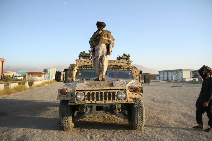 KhanMalikya's tweet photo. First they fled Bagram at midnight like thieves… now Trump wants it back to spy on China!
Taliban says NO. China says WARNING. Analysts say RE-INVASION.
America’s “superpower” is begging for the same base it abandoned in disgrace. Pathetic
#Bagram #Afghanistan #USCollapse #China https://t.co/vCqlNt7UEL