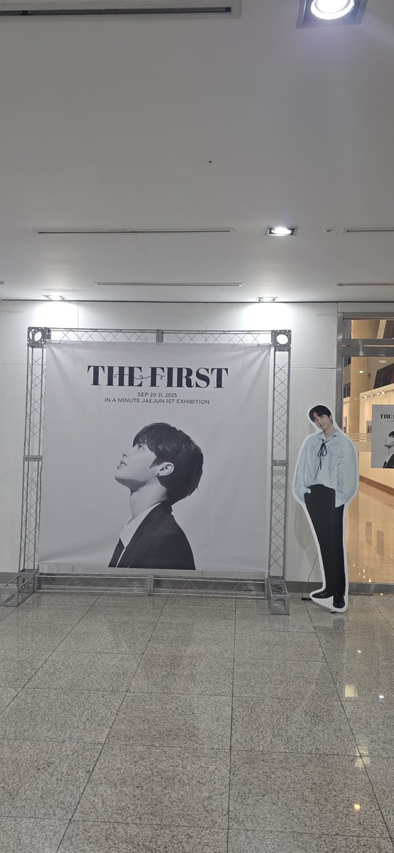 tinnyri's tweet photo. 이쁜 재준이 한가득~ 재밌게 잘 봤습니다~~
다들 구경가셔야 되!!

#Happy_jaejun_day
#2025_happy_jaejun_day
#Jaejun_the_first_exhibition

#재준 #이재준 #jaejun #인어미닛 #InAMunite #InAMinute #재준생일 #재준생일전시회 #재준전시회
 #인어미닛재준 #2025_HBD_jaejun https://t.co/Ravyh4WYJv