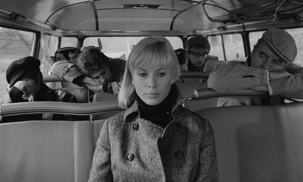 Lundi à 19h30 au mk2 Beaubourg, place au ciné-club d’#HélèneFrappat de @mk2institut avec LES FILLES de #MaiZetterling ! 
Une comédie féministe audacieuse, où #Zetterling atteint de nouveaux sommets d’expérimentation formelle et d’engagement politique. 
👉 carlottafilms.com/films/les-fill…