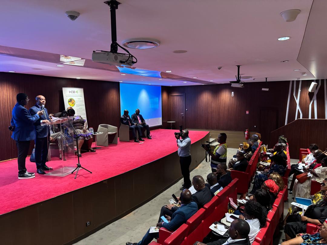 🇨🇲 Cameroon launches HCE‑C to turn the informal economy into a growth engine! With OHADA &amp; Minpmeesa, the new Entrepreneur Status offers legal recognition without red tape. A game-changer for street vendors, artisans &amp; micro-entrepreneurs. #HCEC #OHADA #Cameroon #SMEs