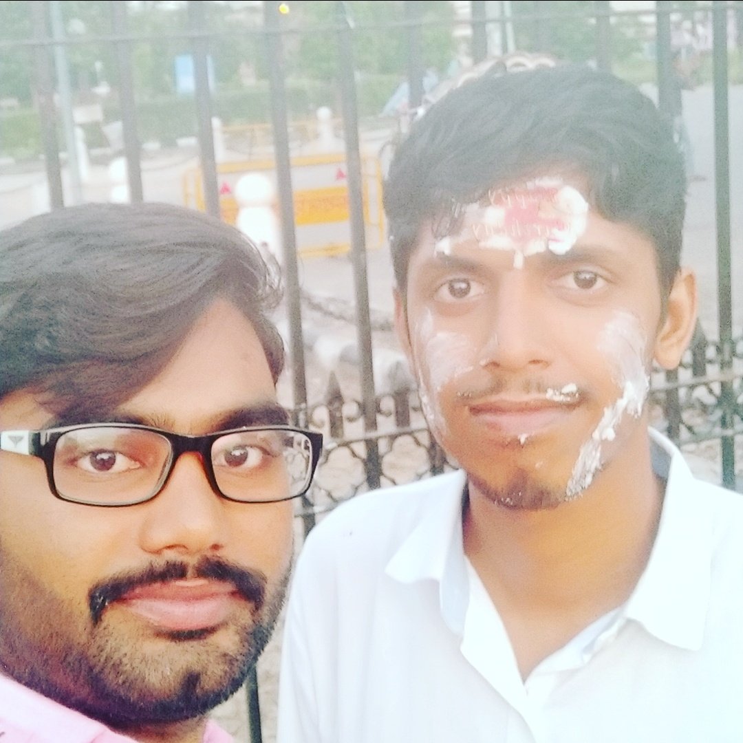 बड़े भाई डॉ सज्जन कुमार सैनी को जन्म दिवस की हार्दिक बधाई एवं शुभकामनाएं आप हमेशा  स्वस्थ रहें और खुश रहे !
<a href="/DrSajjanSaini/">𝗗𝗿. 𝗦𝗮𝗷𝗷𝗮𝗻 𝗦𝗮𝗶𝗻𝗶 𝗗𝗶𝘃𝗿𝗮𝗹𝗮</a>