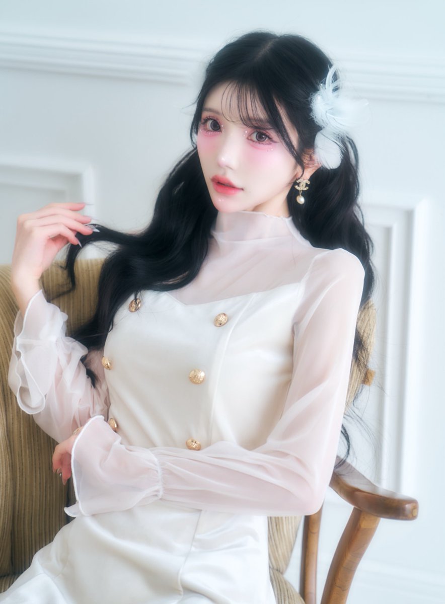 BELEAR MIMI ベリアミミ フラワーニュアンスミニワンピース BELEAR MIMIらしいニュアンス柄なミニワンピ🖤 ヘムデザインで
