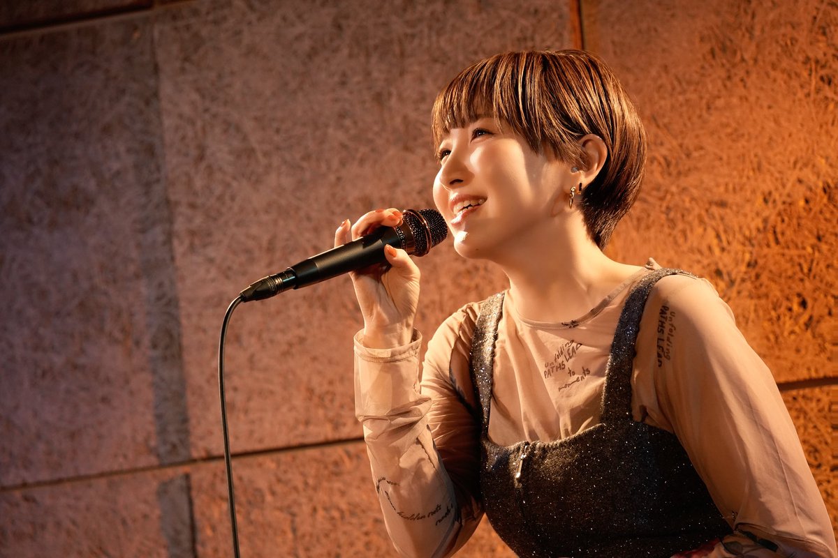 asasasan's tweet photo. 昨日の『Harvest Moon』@新宿SACT！
ありがとうございました

過去の周年月に歌った曲や、月にまつわるセットリストでした🌕
サポートは菊池達也さん

ジュンさんもナーレイさんも最高でしたよねー(o^^o)
いい夜でした🍺

次のライブも決まったらお知らせします！ https://t.co/HLXNDLU36o