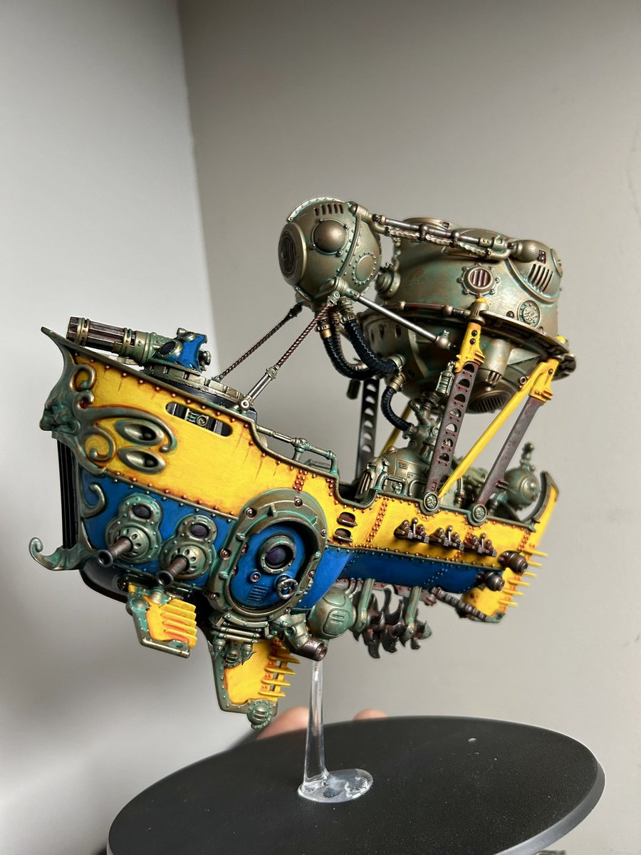 WIP on an Ironclad for a new army project.
I know I’m late to the party, but I’m loving these ships. The kits are so cool. ⚓️🏴‍☠️
#Kharadron #AgeofSigmar #warhammer #WIP #BarakZilfin