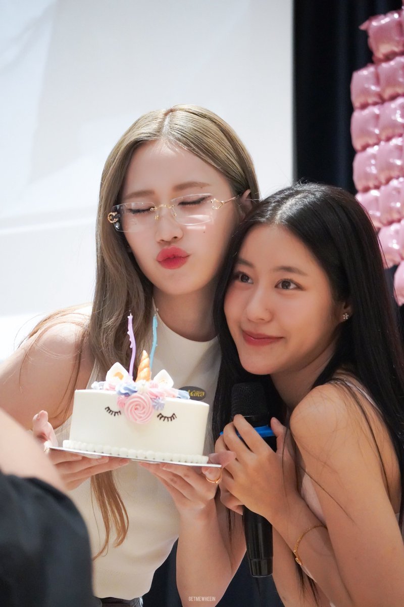 getmewheein's tweet image. always there for each other 🥹

#26thCiizeDay #ciizezphr #janeeyeh