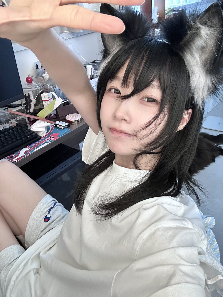 mintochocolato_'s tweet photo. If we stick together, we can see it through. https://t.co/QQ0jArHZaN