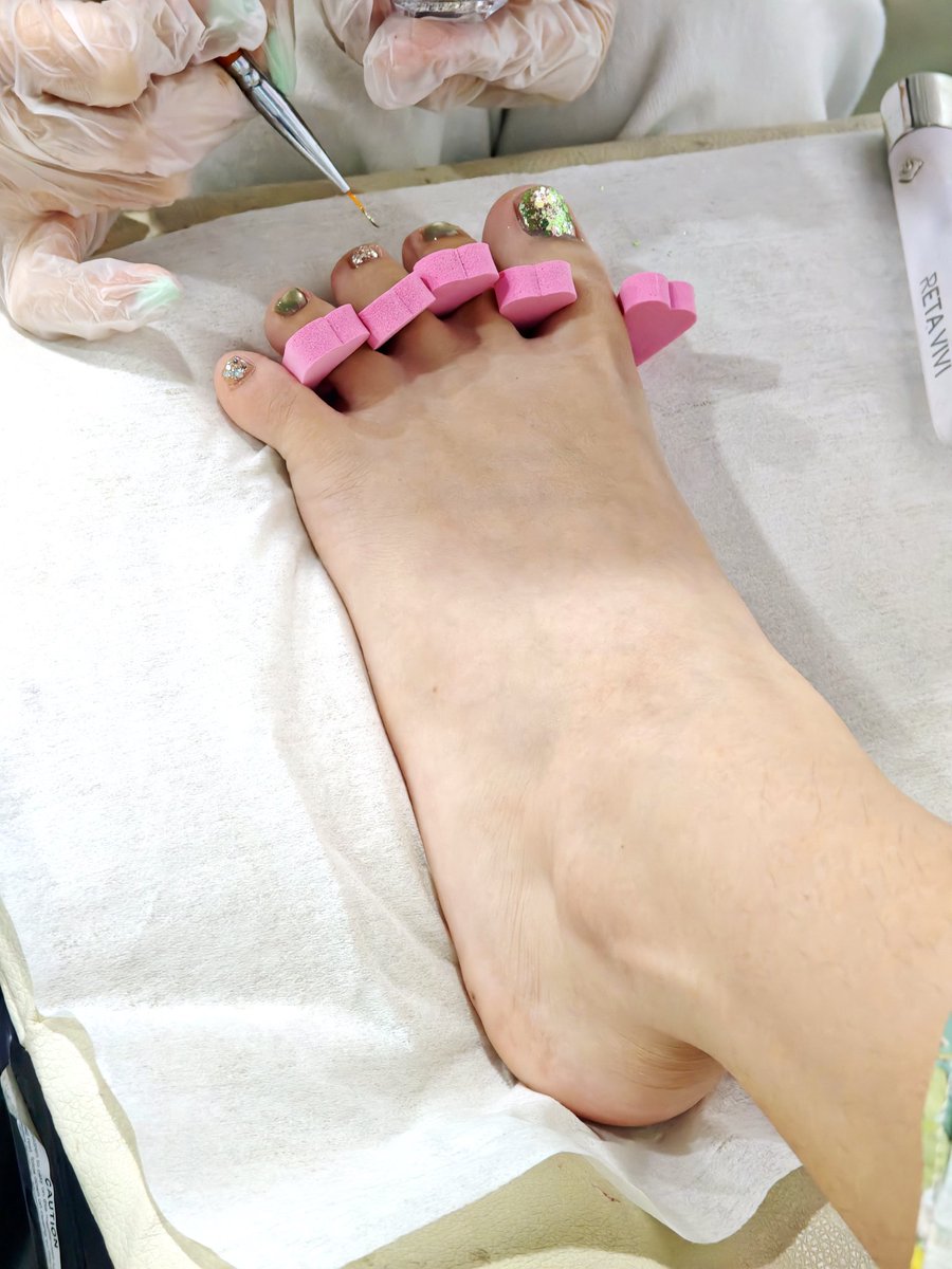 美甲预告
#足 #脚趾 #恋足 #美脚 #凉鞋 #拖鞋 #裸足 #足底 #足控 #挠脚心 #挠痒痒 #tk #tickling #足控 #玉足 ＃嫩足 #美脚 #脚底 #足交 #投稿 #反差 #玉足服侍 #脚控 #足底 #淫妻 #女友 #女友玉足 ＃女友嫩足