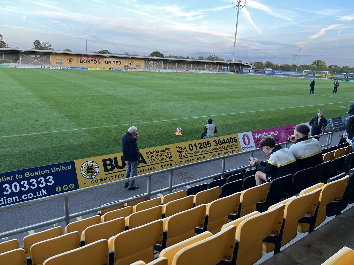 It’s <a href="/James_Boyall/">james</a> and Ben on commentary duties today as <a href="/bostonunited/">Boston United</a> host <a href="/BOREHAM_WOODFC/">Boreham Wood FC</a>! Regular updates of <a href="/bostontownfc/">Boston Town FC</a> from <a href="/MartynHallam81/">Martyn Hallam</a> aswell! Tune in from 2pm 📻⚽️🎙️