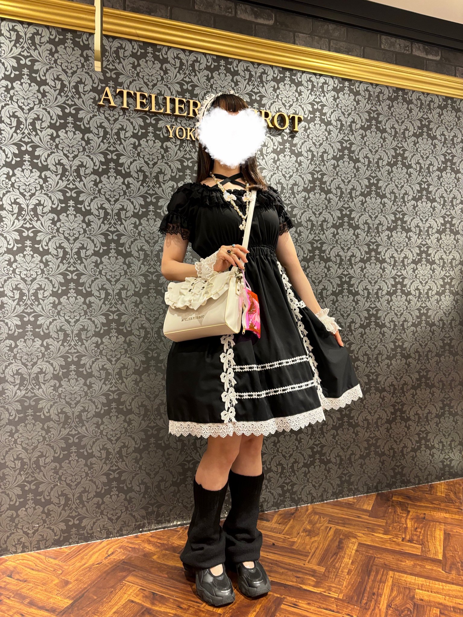 【最終価格】アトリエピエロ　Moonrise Theater クラウン　スカート ATELIER-PIERROT 横浜VIVRE店 on X: 