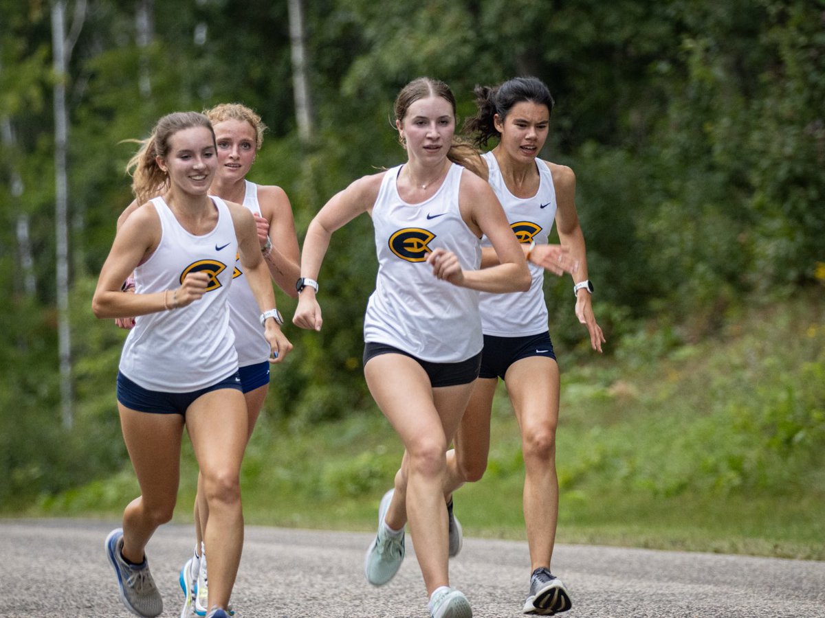 Blugolds Compete at the St. Olaf Invite Today! Men’s 8K at 10 am &amp; Women’s 6K at 11 am. Live Results: live.fastfinishresults.com/meets/55036 #rollgolds #uweauclaire #crosscountry