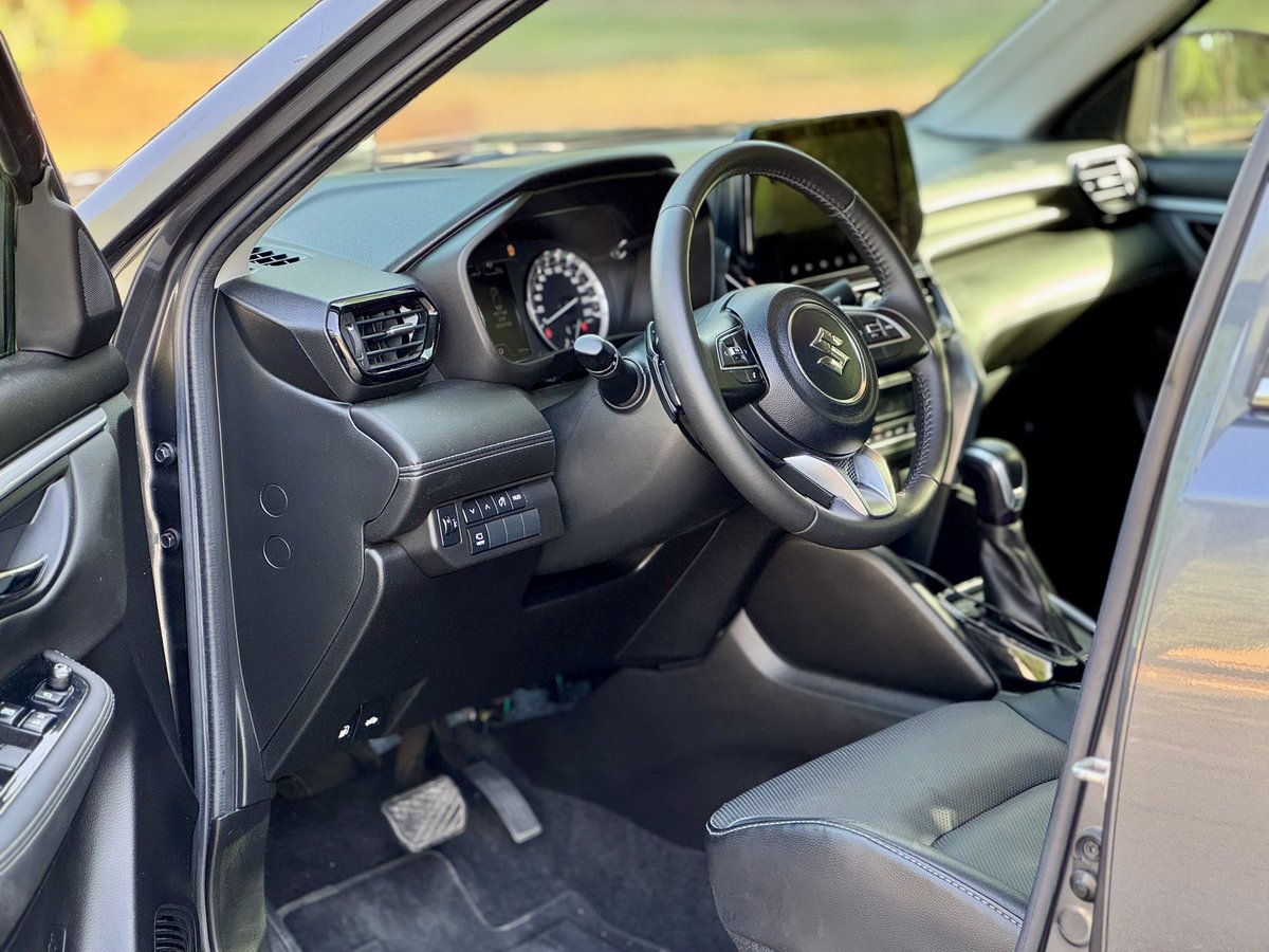 🔴 وهذي هي سوزوكي جراند فيتارا 2025 تحت التجربة

❇️ اللي عنده سؤال عنها يتفضل. اجاوبه بالردود أو بالتقرير بعدين ان شاء الله. 

فئتها نص فل بدون بانوراما دفع امامي. عبر وكيل سوزوكي (نجيب أوتو) <a href="/najeebauto/">نجيب أوتو - سوزوكي</a>