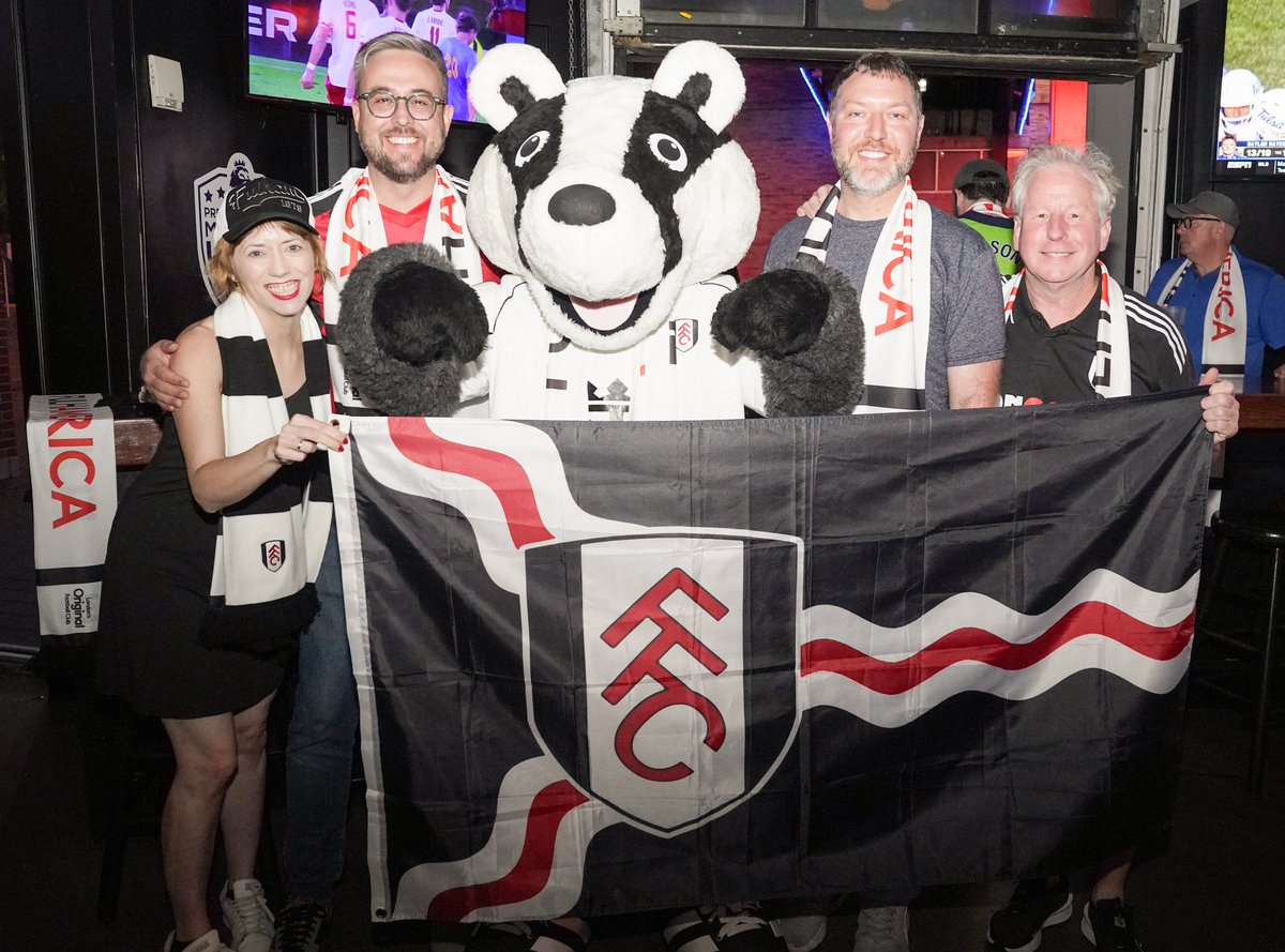 FulhamFC's tweet image. The tour finished at last night&apos;s supporters meet up. 🇺🇸

Thank you for your top support, Fulhamerica! 🤍