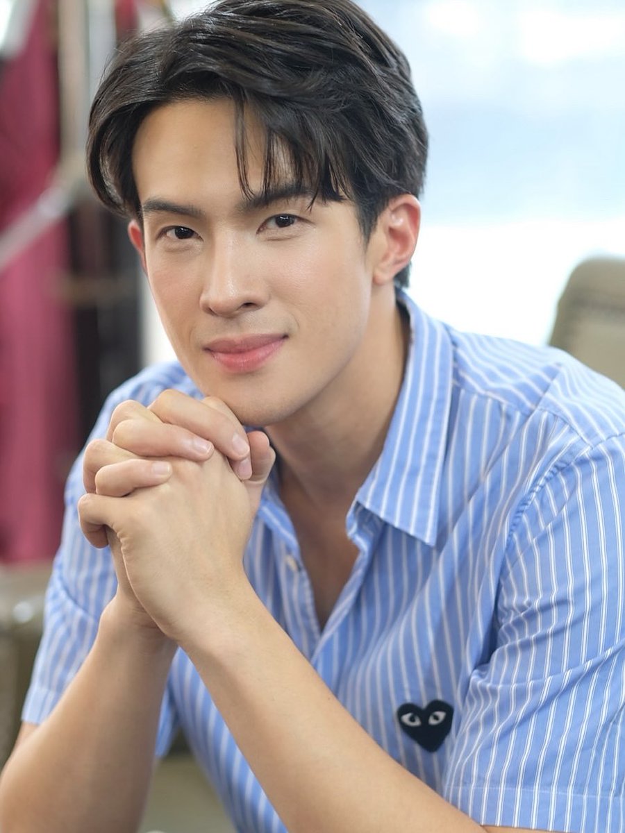 AnThekop's tweet photo. 🩷น่ารั๊ก🩷    ไปให้กำลังใจน้องเจมส์กันเยอะๆนะคะ 💄💄💄 cr. zin_naruchat 😍😍 #เจมส์มาร์ #jamesma  #วันสละโสดกับโจทก์เก่าๆ https://t.co/9B7BVWIQpx