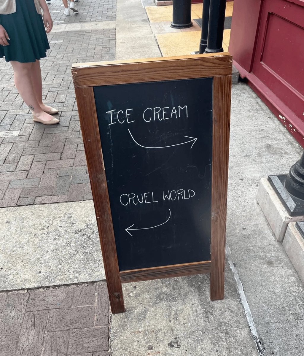 NoContextHumans's tweet photo. Truer words have never been written on a black board https://t.co/kFyKUyljIh