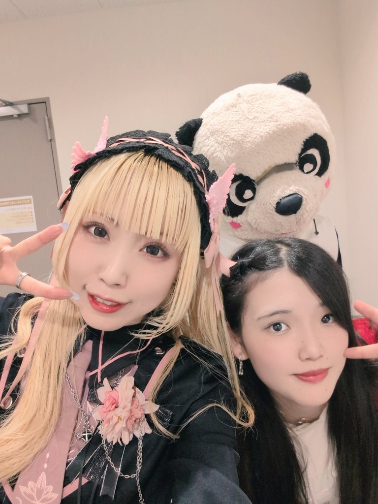 YUKI_NYDS's tweet photo. #SouthernLaugh&amp;MusicFes 1日目愛に来てくれた皆様応援してくれた皆様ありがとうございました💖😊🙏🏻
人力車「揚羽家」さんに鹿児島のアーケードを走ってもらいました🙌✨初人力車めっちゃ楽しかった😆✨
天文館の由来も聞けて鹿児島の事また1つ好きになった���🌟 ̖́-
明日も顔晴るから愛に来てね🙌🫶💕 https://t.co/srKHCDbrTw