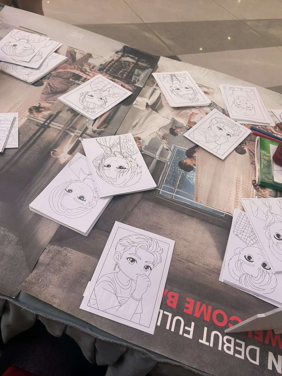 lovjunhoe's tweet image. happy day : ) #10BDAYSwithiKON