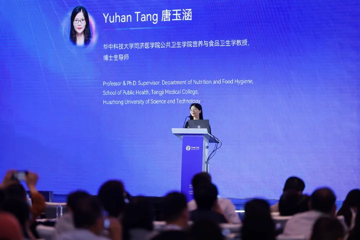 TimePieChina's tweet image. Honored to have Yuhan Tang at the 6th #TimePieLongevityForum, presenting &quot;Screening and Functional Analysis of Anti-Aging Compounds&quot;: &quot;Systematic screening of novel compounds is paving the way for next-gen anti-aging therapeutics.&quot;#Longevity