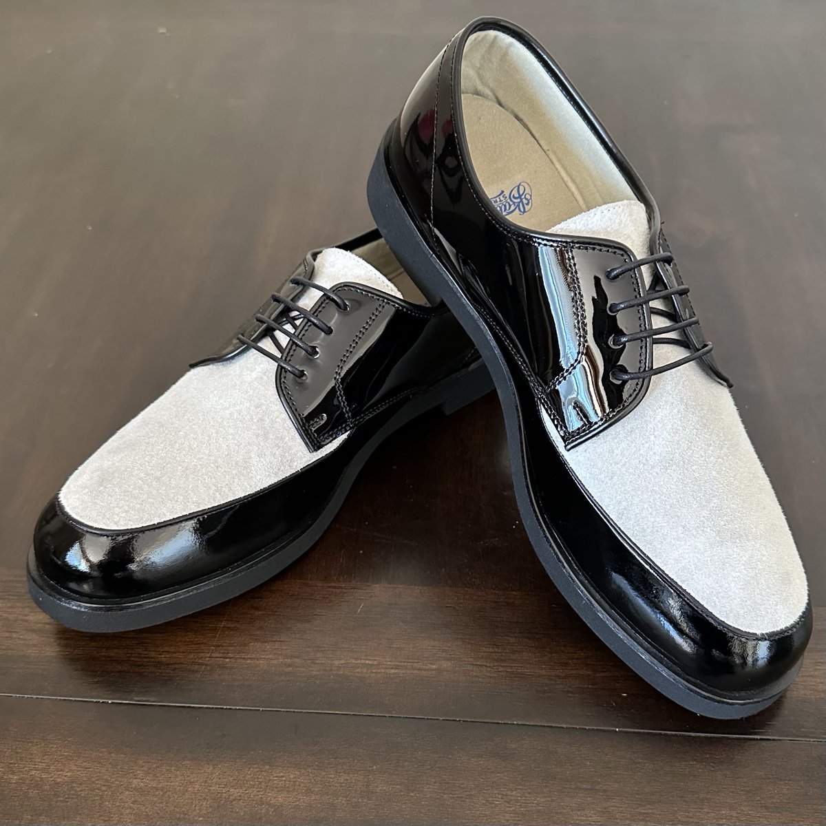 BalanceOfficial's tweet photo. シューズの欠品サイズが入荷してます♪
DU-RAGも到着です！
■23日(祝火)は営業致します。
https://t.co/bEStkW6wWM https://t.co/PskZuKzEHC