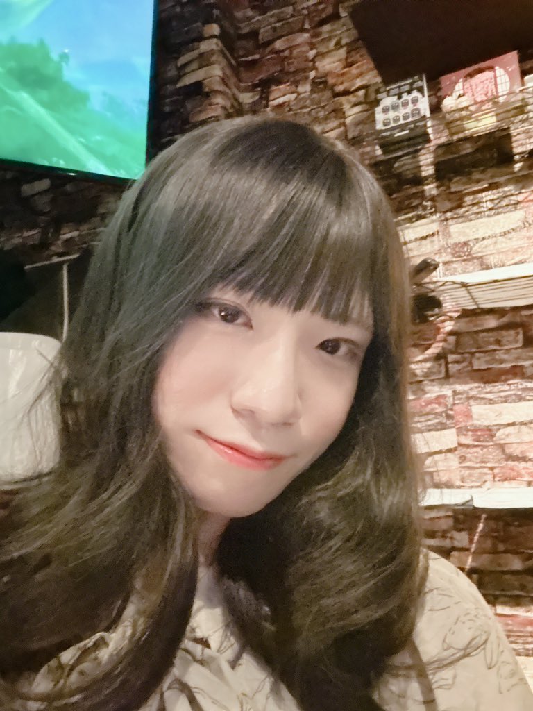 今日のメイクかわいいかも！
酒々井にいます〜