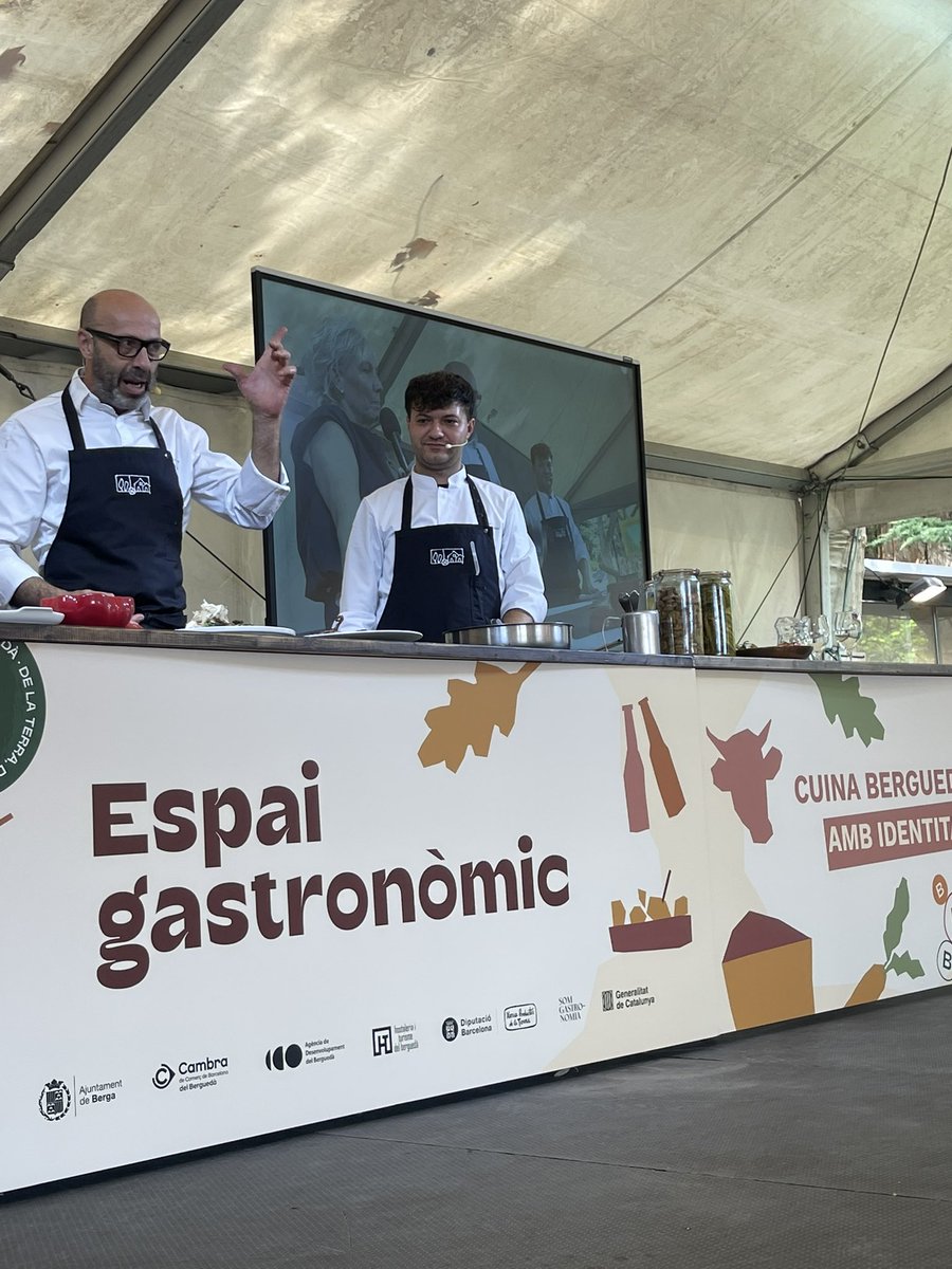 ‘La nostra responsabilitat és buscar la millor matèria primera, però tinguem clar que la cuina és transformació!’  Oriol Rovira ‘Els Casals’