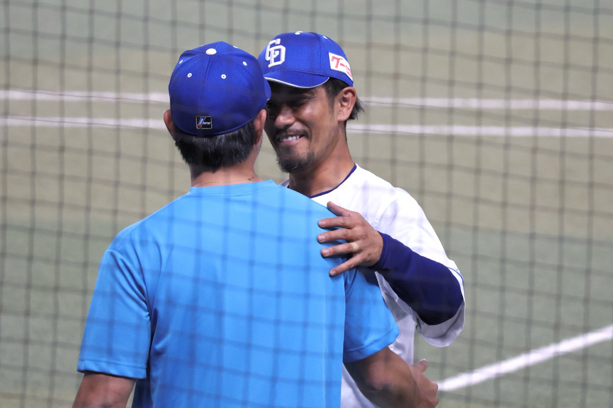 hr82ka_i's tweet image. 最後に全員と握手してる時の
ふじっしーとソブさんがすごい良かった😭😭

#祖父江大輔
#藤嶋健人