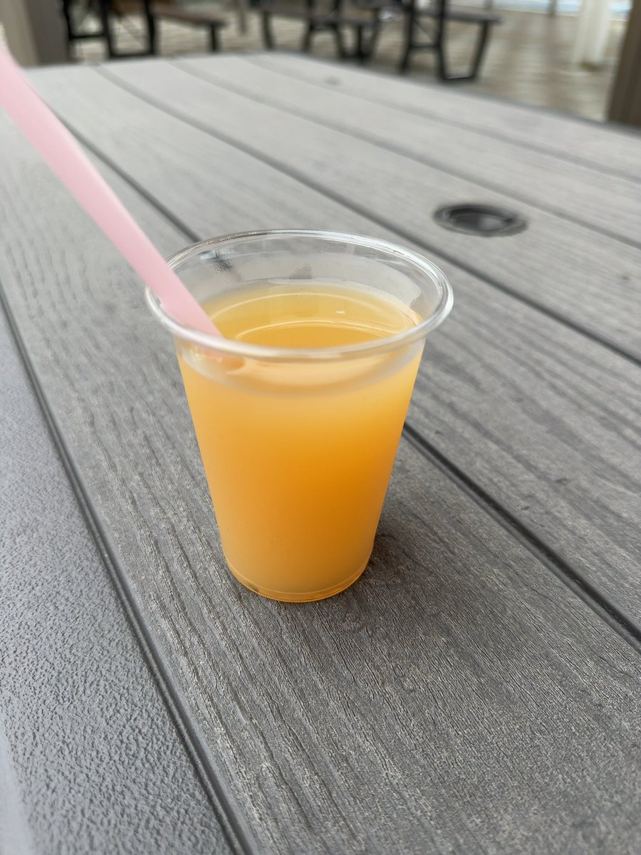 ジュースを飲んで - Search / X