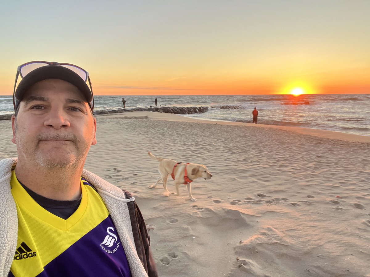 New Jersey Jacks (@jacksjersey) on Twitter photo Greetings from Asbury Park! NJ #JacksAtHome are up with the sun ☀️- hoping <a href="/SwansOfficial/">Swansea City AFC</a> can rise to the challenge again today? Future is looking bright- UP THE SWANS!
#6in6 #GlobalJacks Greetings from Asbury Park! NJ #JacksAtHome are up with the sun ☀️- hoping <a href="/SwansOfficial/">Swansea City AFC</a> can rise to the challenge again today? Future is looking bright- UP THE SWANS!
#6in6 #GlobalJacks