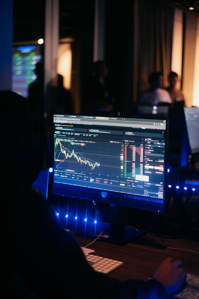 ElroyRyonCrypto's tweet photo. Last Thursday @mexc_official & @altcryptogems hosted the very first Trading Competition 

The Alpha Arena 📈📉

🥇 Winner of 2 titles:
🏆 Best Solo #Crypto Trader (NL)
🏆 Best Team (@tradingcommunitynl)

In just 1 hour, 5 rounds, 20 trades → 95% win rate 🔥

Together with Paul.P we also secured Best Team 🎉
