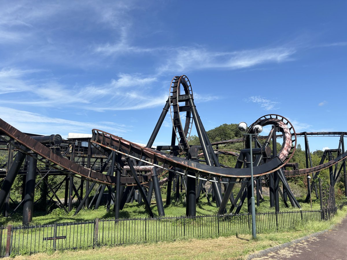 SgCoasters's tweet image. The past few days in Japan consisted of a world class invert, a bucket list theme park (USJ) & area (Nintendo world), an awesome Batman clone, another awesome ultra twister and a lot of creds