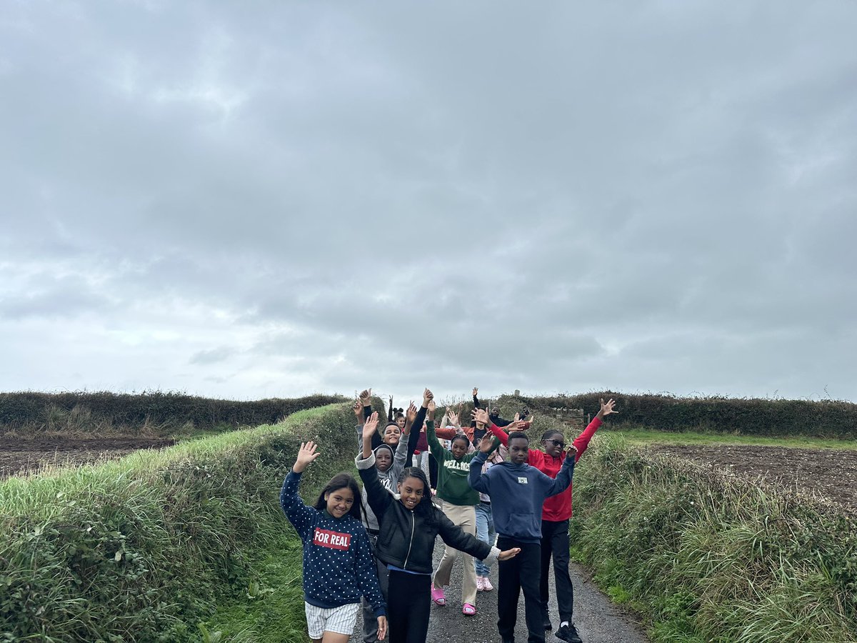 TurnhamPrimary's tweet photo. Devon countryside walks 🌳
@thesteptrust #PUPAC #Lewisham #school #Brockley #London #teachers #education #books #reading #Devon https://t.co/cRZxPSOPlY