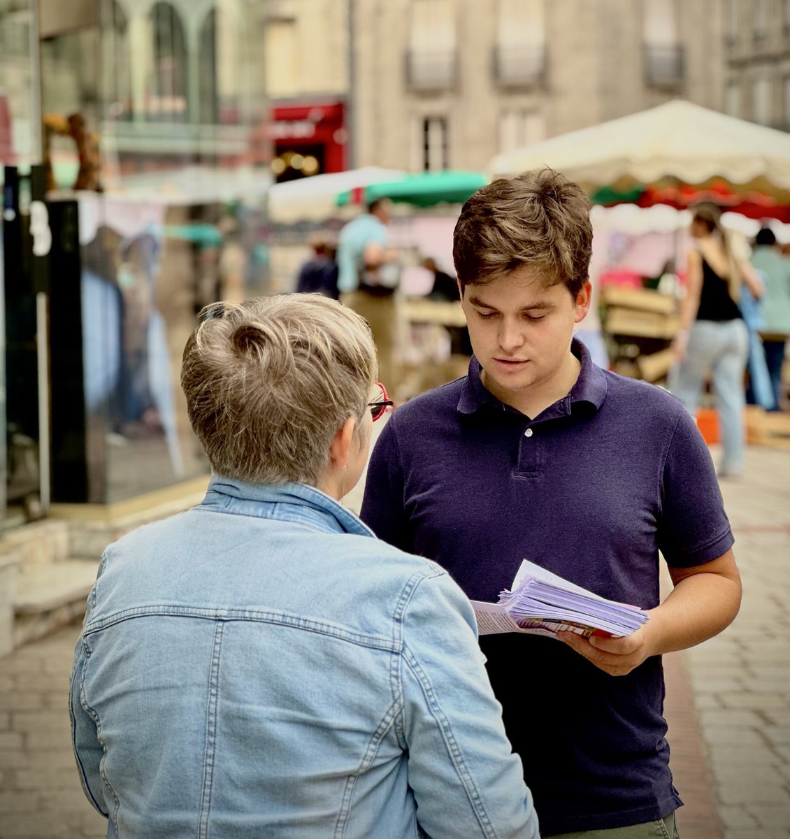 psHauteVienne's tweet photo. ✅ Cap sur les municipales !
🌹 Ce matin, la fédé socialiste sur le terrain !
👉 Aller à la rencontre des habitantes et habitants, parler de nos combats et inviter à rejoindre le PS.
💬 Ensemble, préparons les victoires de demain !

#CapSurLesMunicipales #PS https://t.co/msJ99wwiqr