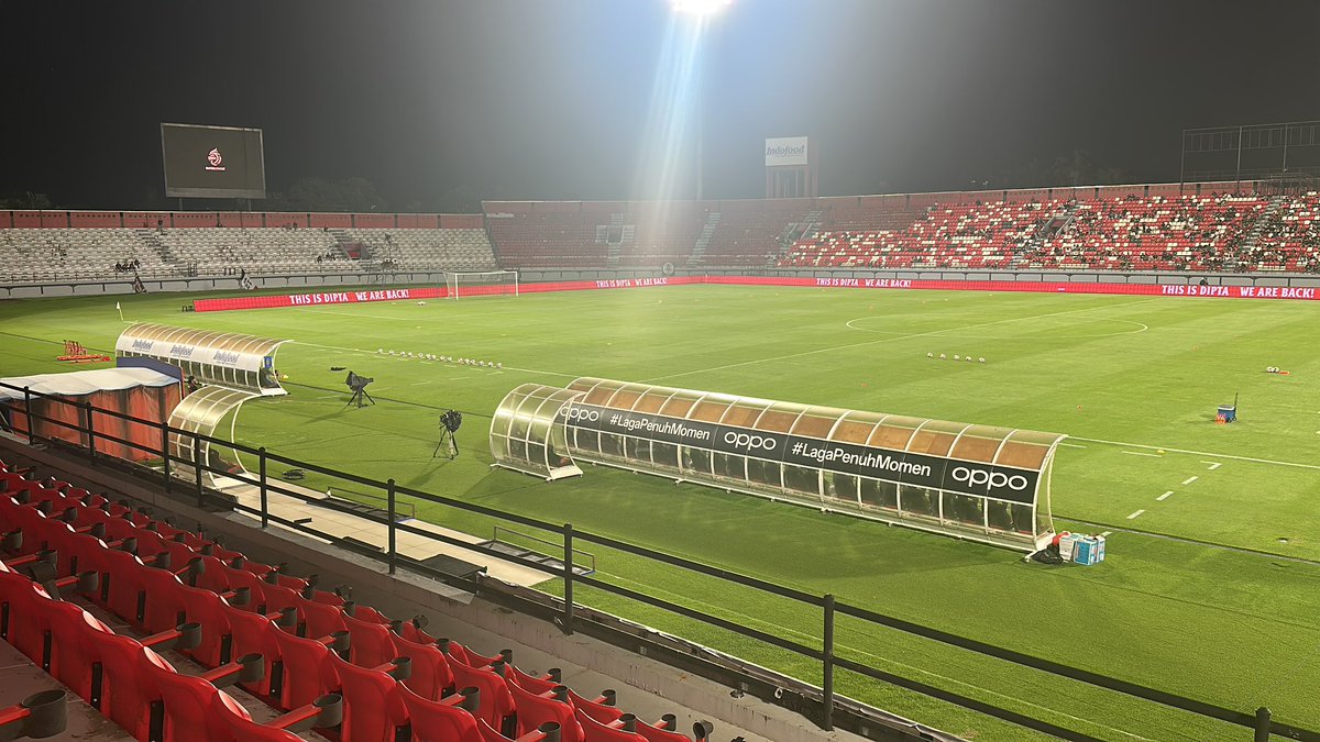 uk_sam's tweet image. Bit of Indonesian football on a saturday night! 🇮🇩 ⚽️