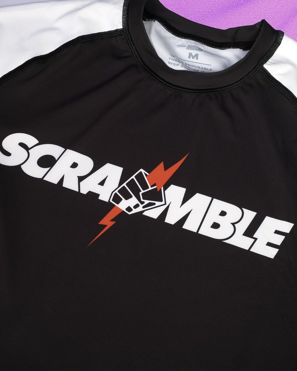 SCRAMBLEJP's tweet image. 新商品のお知らせ
┏━━━━━━━━━━━━━━━━━┓
発売日:9月27日(土) 
　⚡NEVER DIE ラッシュガード
┗━━━━━━━━━━━━━━━━━┛