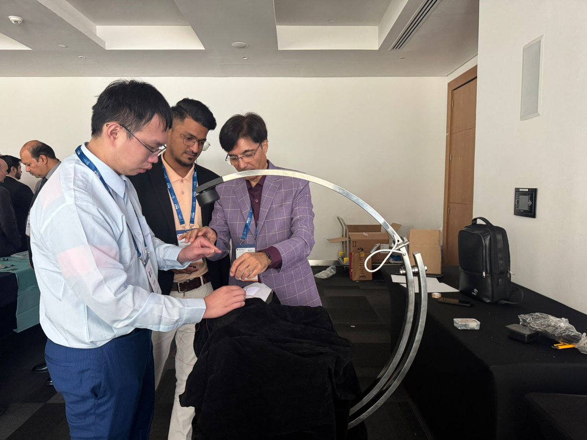 AshishRawandale's tweet photo. Happy to see #Tejnaksh innovative #simulators being used at the Endourological Masterclass for Stone Disease (#PCNL, #FURS, #ECIRS) during #ICSEUS2025, #Abudhabi
👏 Kudos
#Tejnaksh #Innovation #MedicalTraining #Simulators #ICS #EUS #PCNL #FURS #ECIRS #StudentTraining https://t.co/zTICYdMHEg