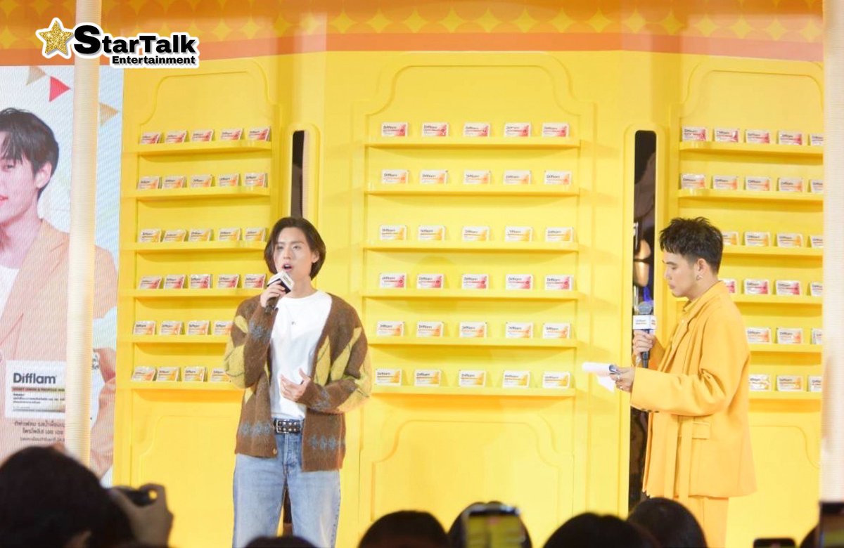 startalkent's tweet photo. บิวกิ้น - พุฒิพงศ์ แบรนด์แอมบาสเดอร์ ถ่ายภาะพร่วมกับผู้บริหาร ในงานชวนเหล่าคนดี D ของบิวกิ้น ร่วมสนุกกับกิจกรรม "จอยชีวิตได้ไม่สะดุดทุกที่ 24 ชั่วโมง"

BILLKIN IN DIFFLAM D LAND

#DifflamxBillkin
#เจอDได้ทุกที่24ชั่วโมง
#bbillkin 
#ตัวDของบิวกิ้น #Difflam #ดิฟแฟลม #สนุกแบบไม่มีสะดุด