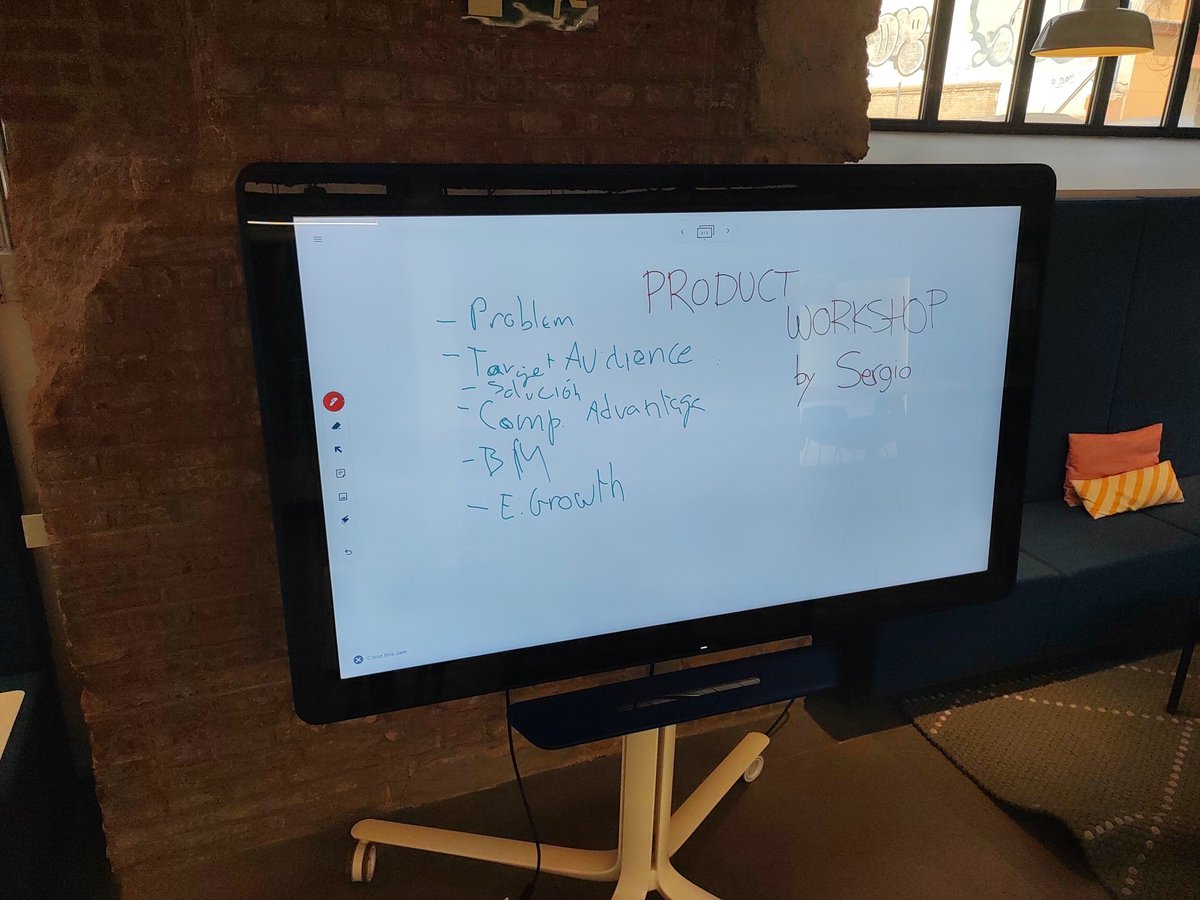 Express workshop by Sergio on product and how to face our MVP in the #shipaton 🔥 #buildinpublic
