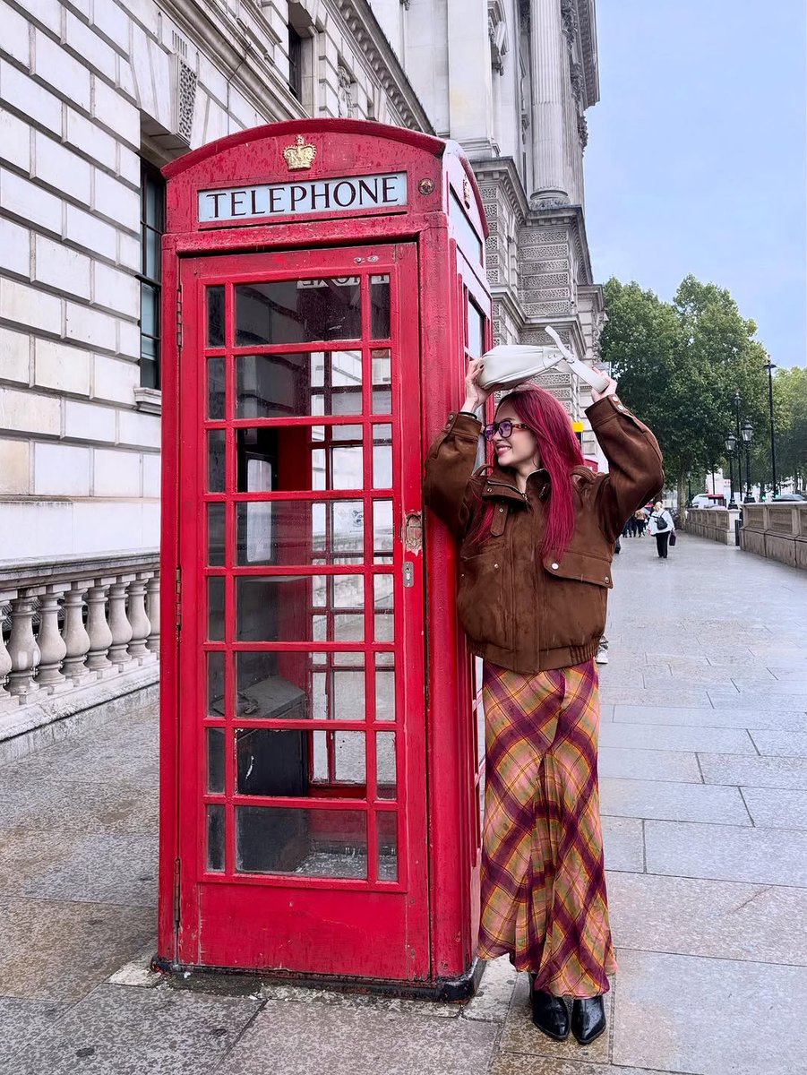 [🔔] AC posted an instagram post!

def coming back to london 🇬🇧💙 (part1)

🔗: instagram.com/p/DO0li8ODzZP/…

#ACBonifacio
