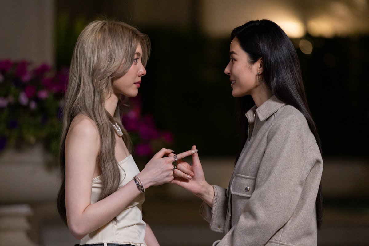 มาเกี่ยวก้อยสัญญา ว่าเราจะอยู่ด้วยกันจนถึงเป้าหมาย 2M 👩🏻‍🤝‍👩🏼💗

LINGORM ONLY YOU EP10
#เพียงเธอEP10