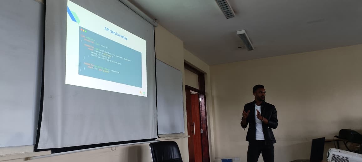 kotlinkenya's tweet photo. 🎙️ @_jumasamuel just delivered!
Sam walked us through cookie-based authentication with access &amp; refresh tokens using Ktor 🔐
Amazing insights on real-world auth patterns and security best practices. The crowd was fully engaged!
#Android254 #KotlinKenya #KtorAuth #AndroidSecurity https://t.co/4Ro0Avj9xk