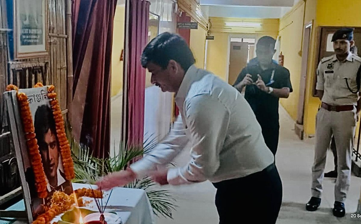 AproHq's tweet photo. Homage was paid to the heavenly abode of eminent singer Late Zubeen Garg at APRO Headquarters on 20-09-2025, in the presence of Shri Akhilesh Kumar Singh, IPS, Inspector General of Police (Communication). @assampolice @HardiSpeaks @akhilesh03ips https://t.co/MknUWHCtNH